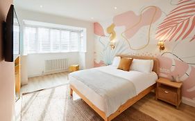 Host & Stay - The Beach House @ Scarborough