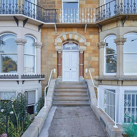 Host & Stay - The Beach House @ Scarborough Exterior photo